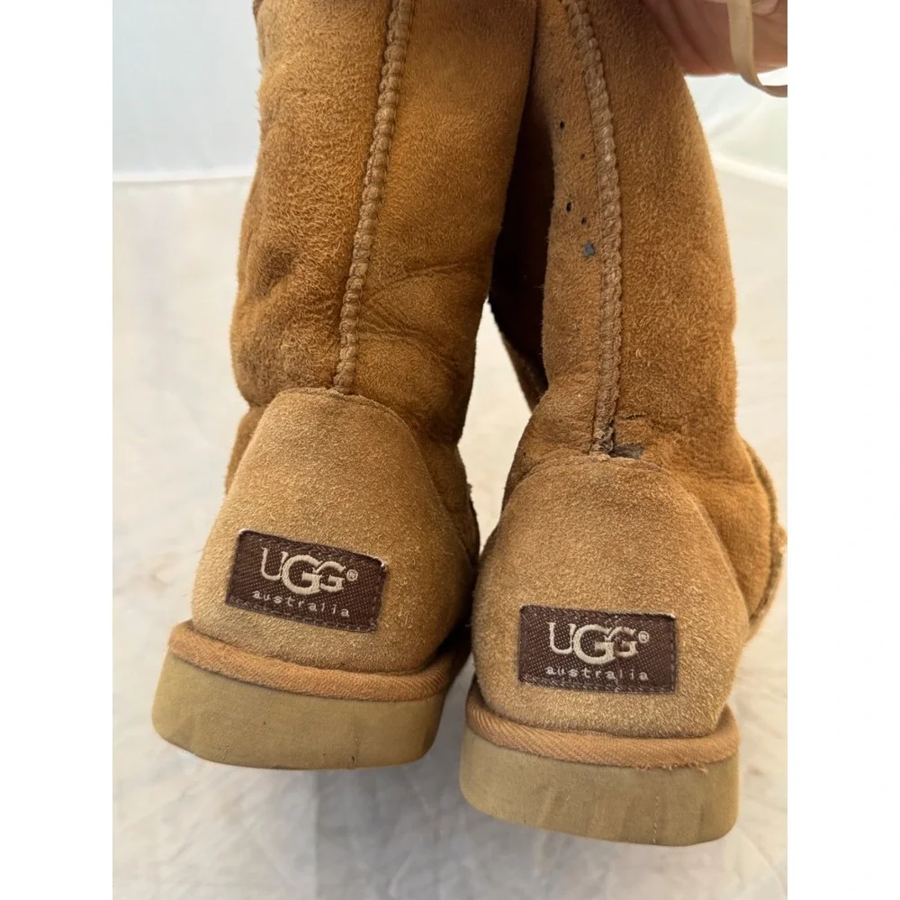 Australian UGG Boots Tan Short Summer Surfer Snow Woman's Size 7 warm